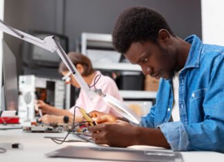 Bachelor of Electrical Engineering in Kenya: Requirements, Fees, Universities and Careers