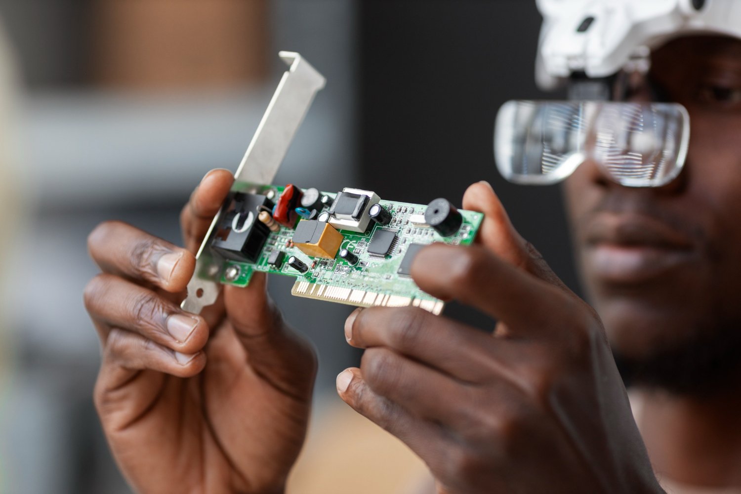 Diploma in Electrical Engineering in Kenya: Full Guide (Requirements, Colleges, Fees & Careers)